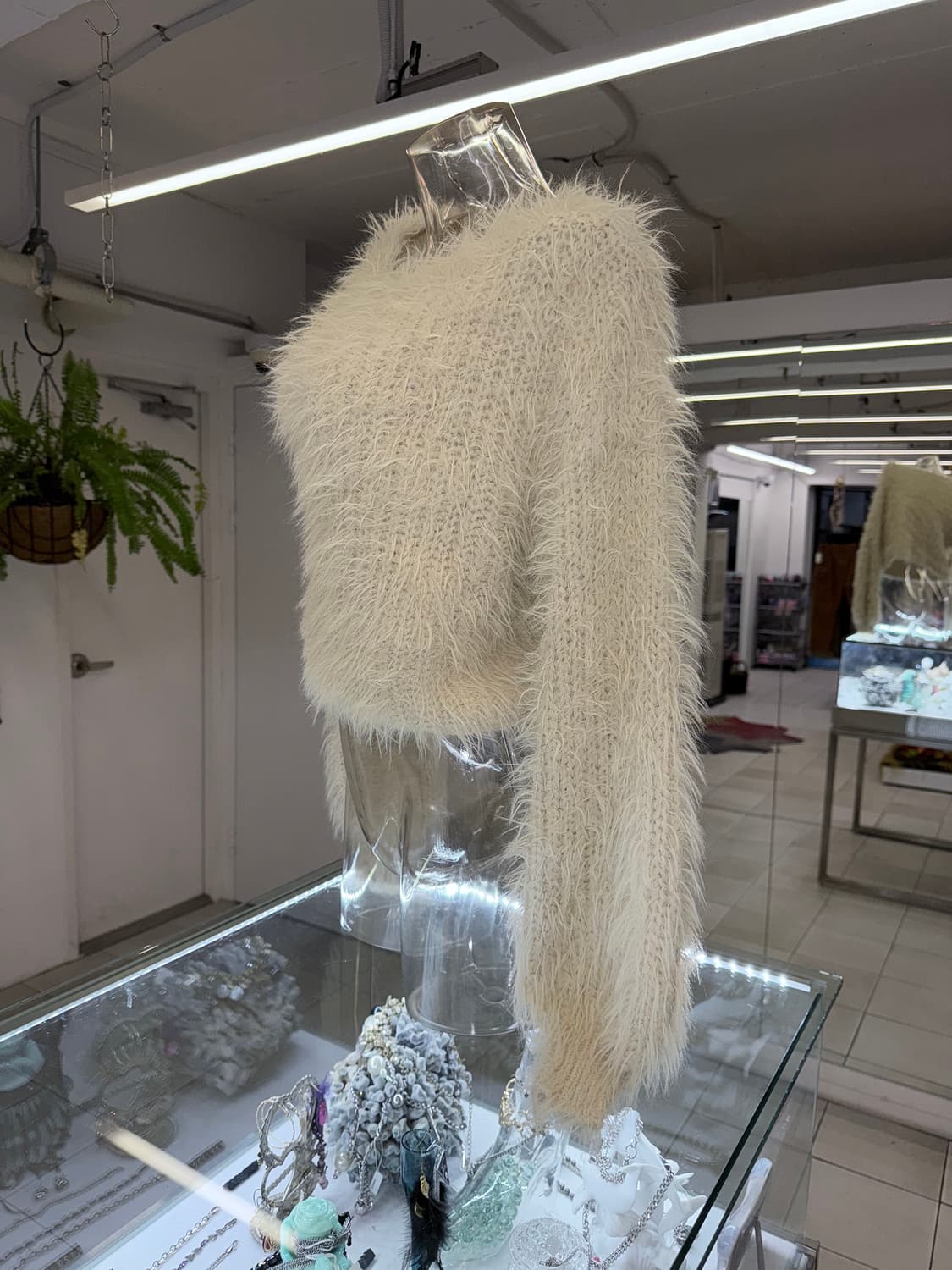 fluffy crop top 상품이미지2