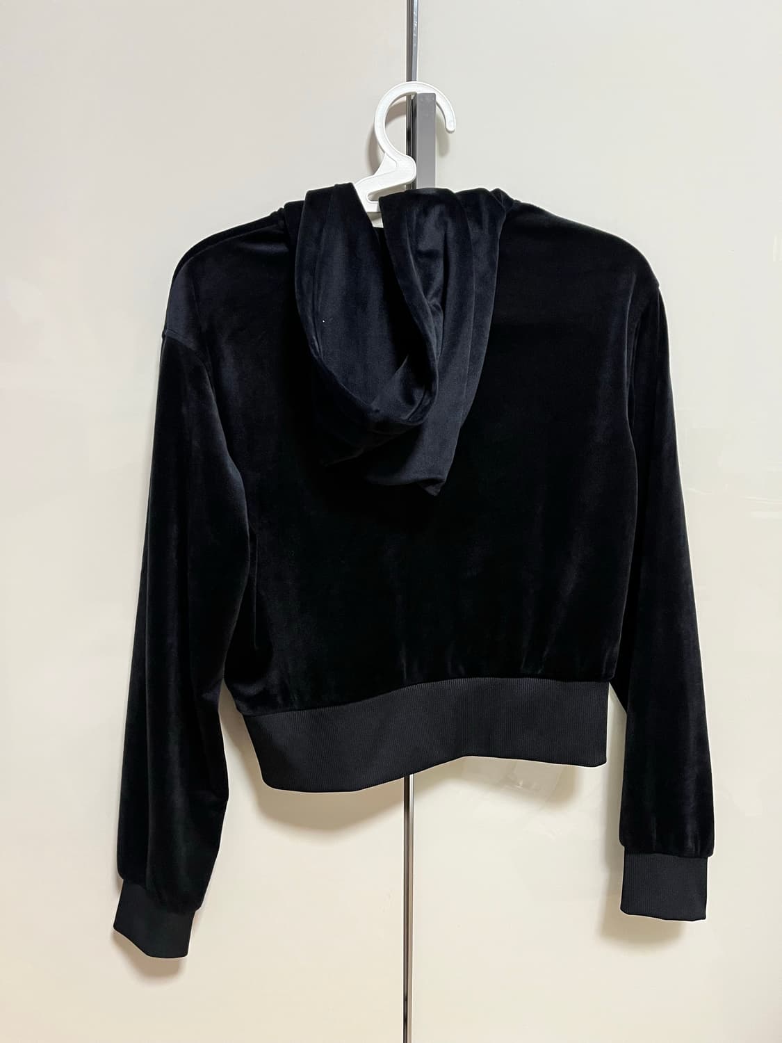 h&m 벨벳 후드집업 상품이미지2