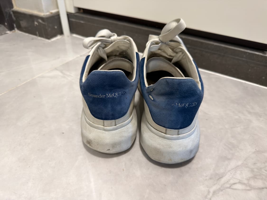 맥퀸 오버솔 파리스블루 39사이즈(250-255) 상품이미지4