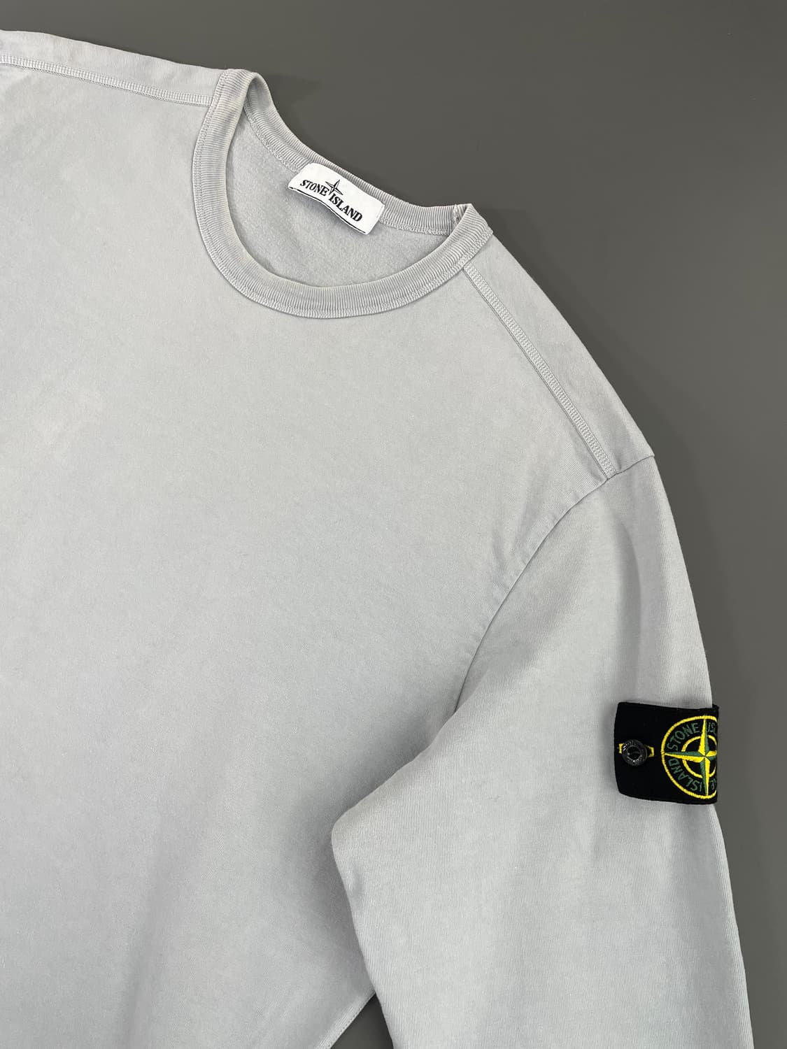 [XL] 스톤 아일랜드 와펜 패치 화이트 프로스트 트리트먼트 코튼 니트 상품이미지3