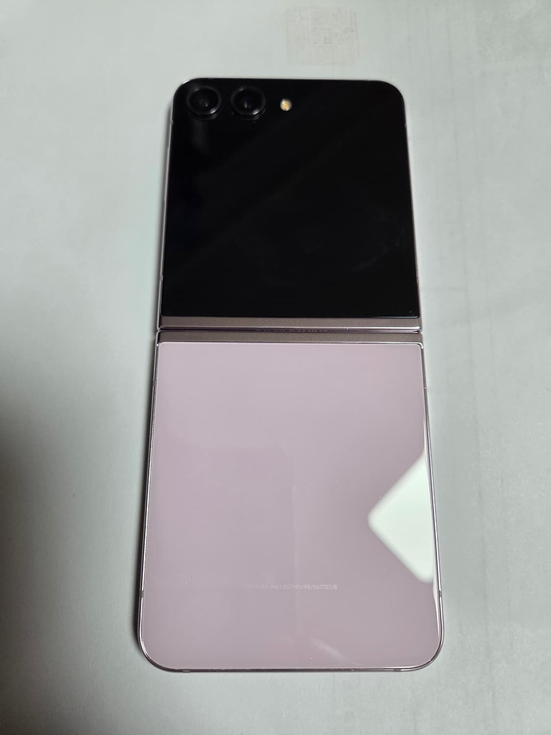 갤럭시 z플립5 512GB SM-F731 라벤더 액정교체완료 공기계 판매 상품이미지3