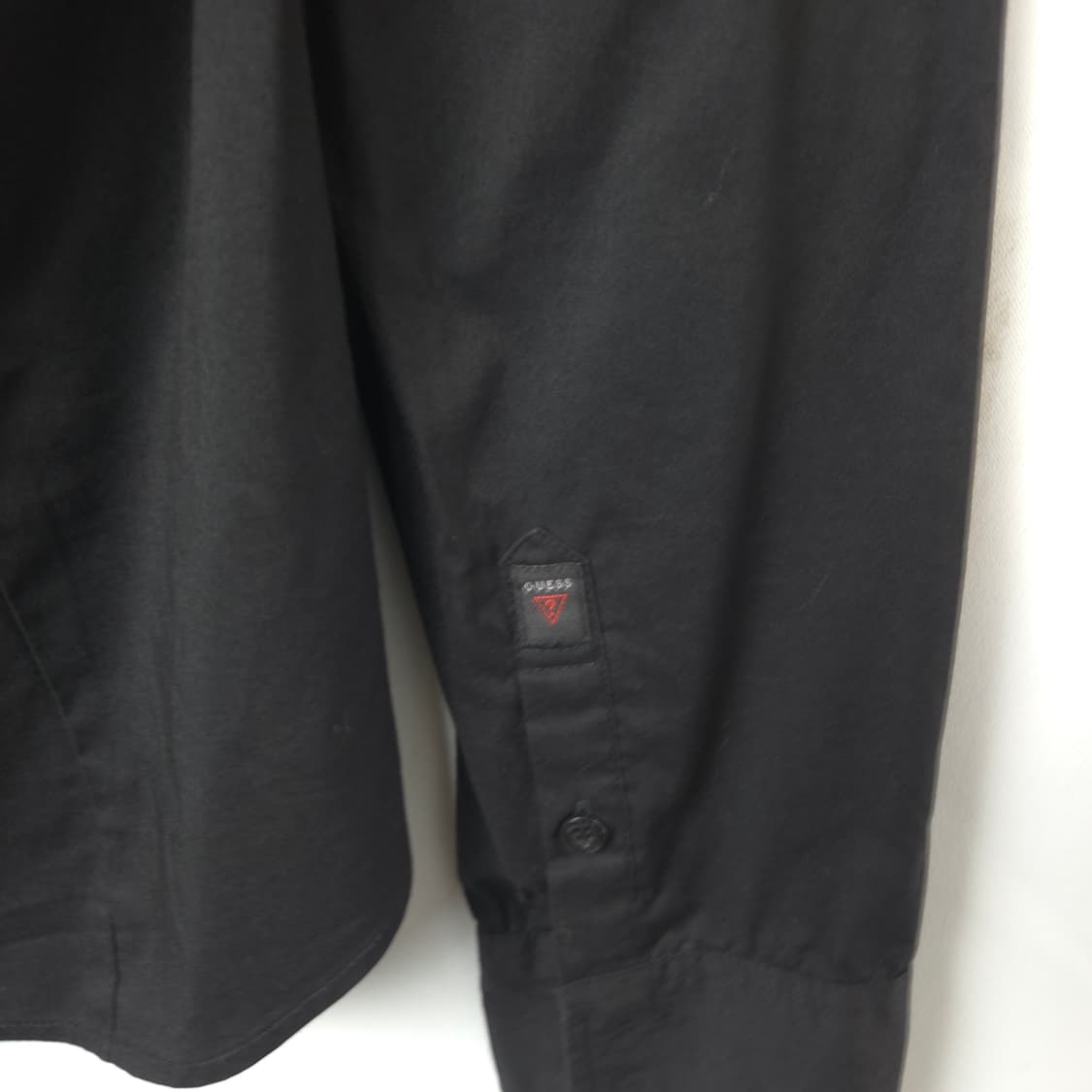 여S-M 게스 스몰로고 블랙 긴팔 셔츠 상품이미지7