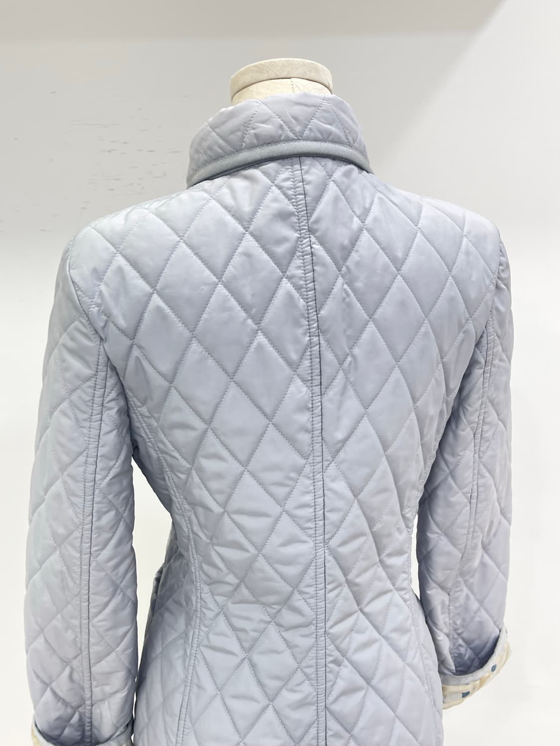 페라가모 간치니 퀼팅 자켓 상품이미지4