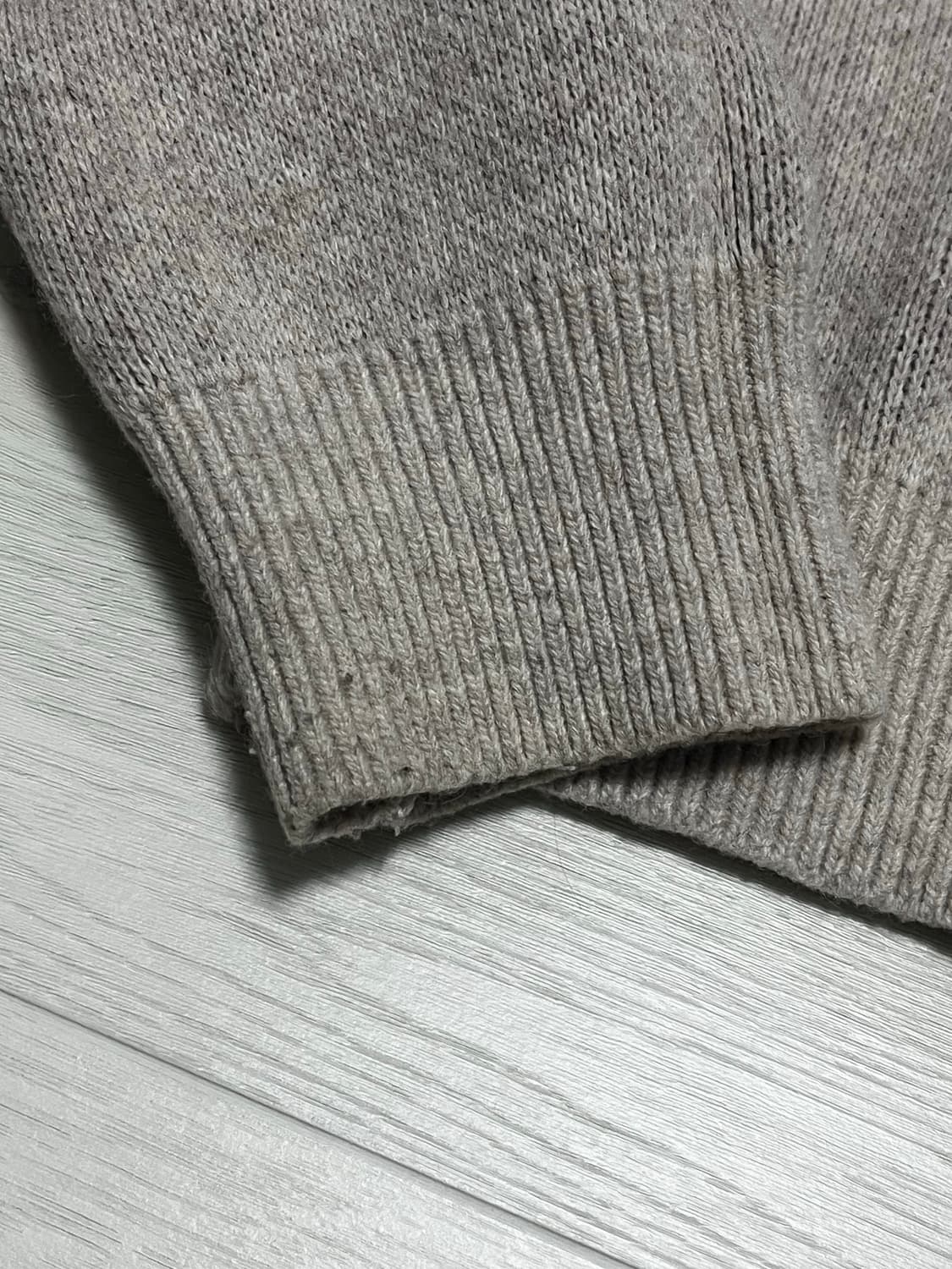 예스아이씨 집업 니트 s 상품이미지3