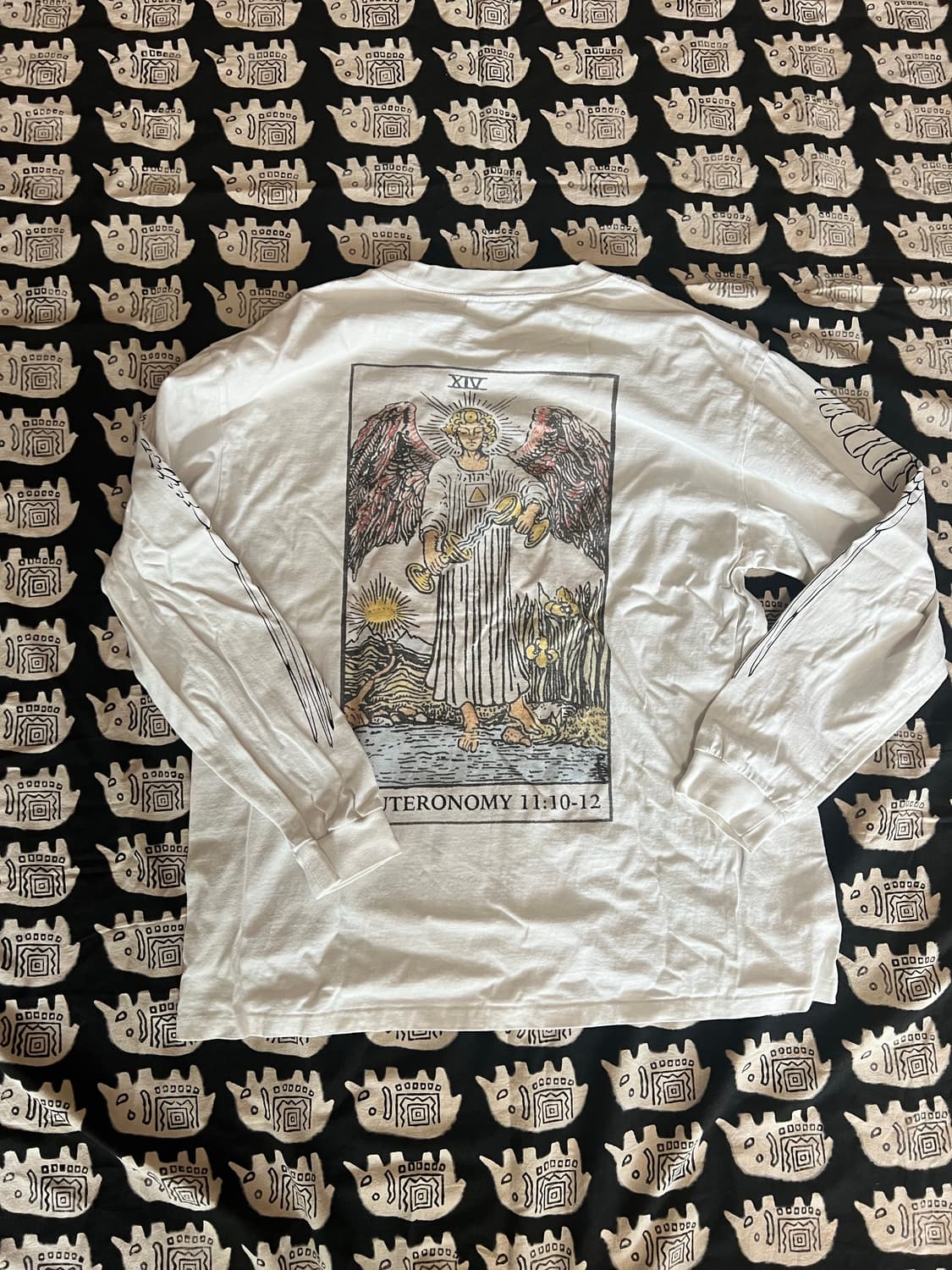 로컬스 온리 유토피아 롱슬리브 utopia long sleeve 상품이미지3