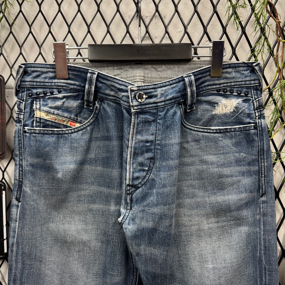 00s 디젤 인더스트리 데님 팬츠 후면 레더 집업 포켓 포인트 중청 상품이미지3