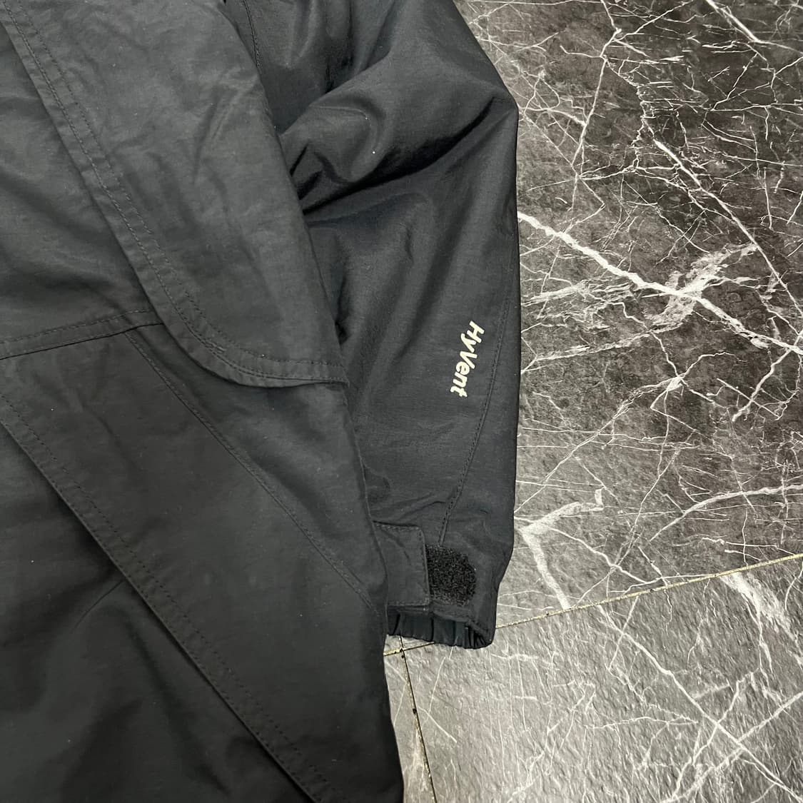 노스페이스 오버사이즈 로고 후드 바람막이 자켓 상품이미지4