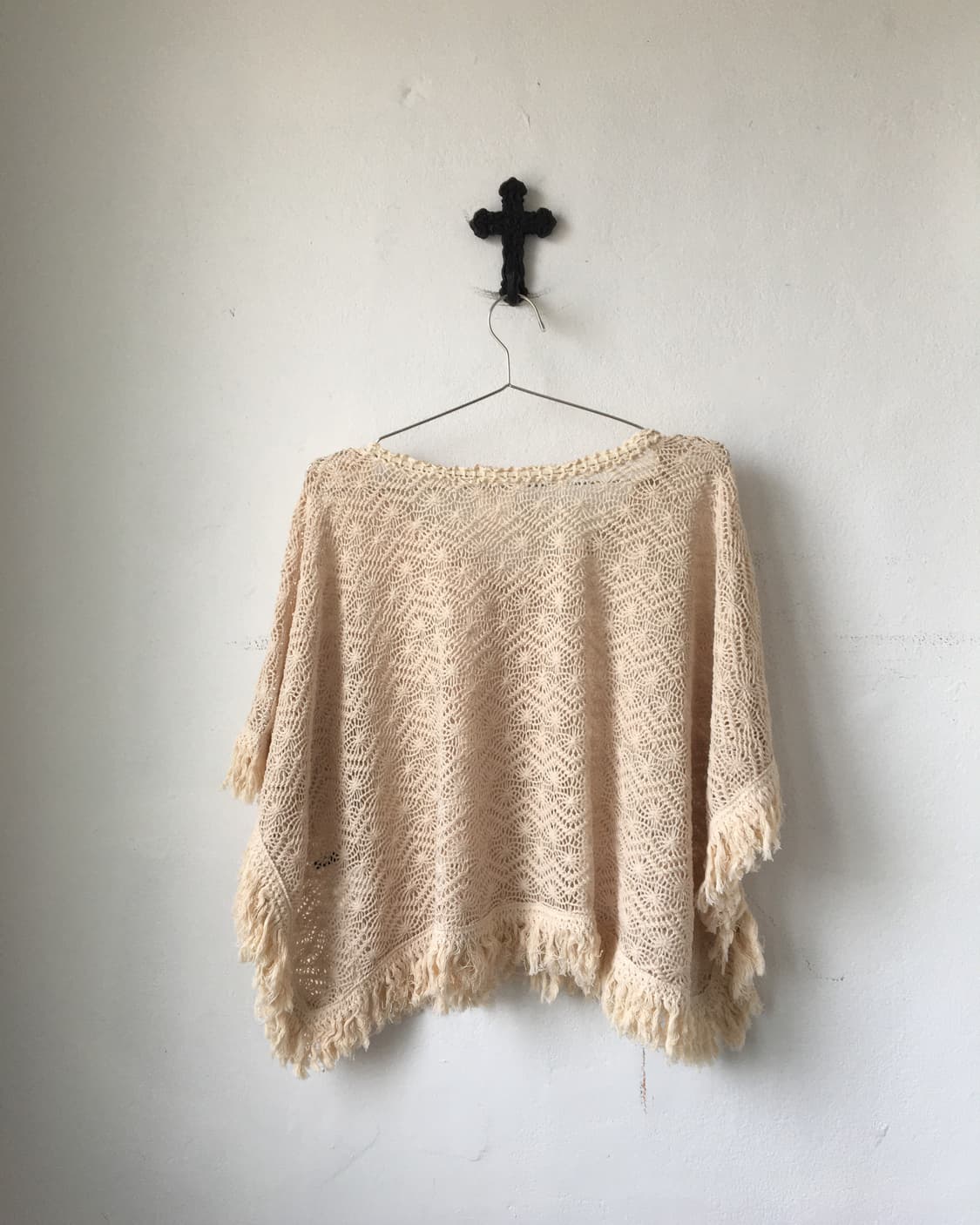 Feather point fringe crochet top 상품이미지3