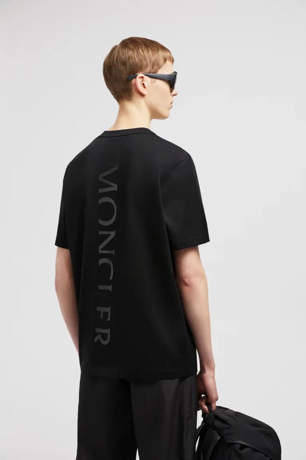 몽클레르 블랙와펜 버티칼 로고 티셔츠  상품이미지1