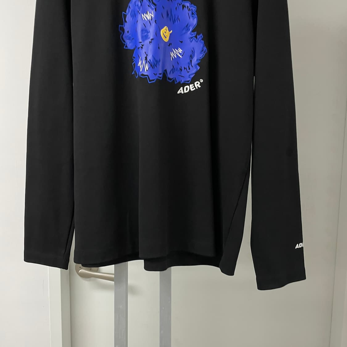 아더에러 블루썸 긴팔 티셔츠 A2 상품이미지3