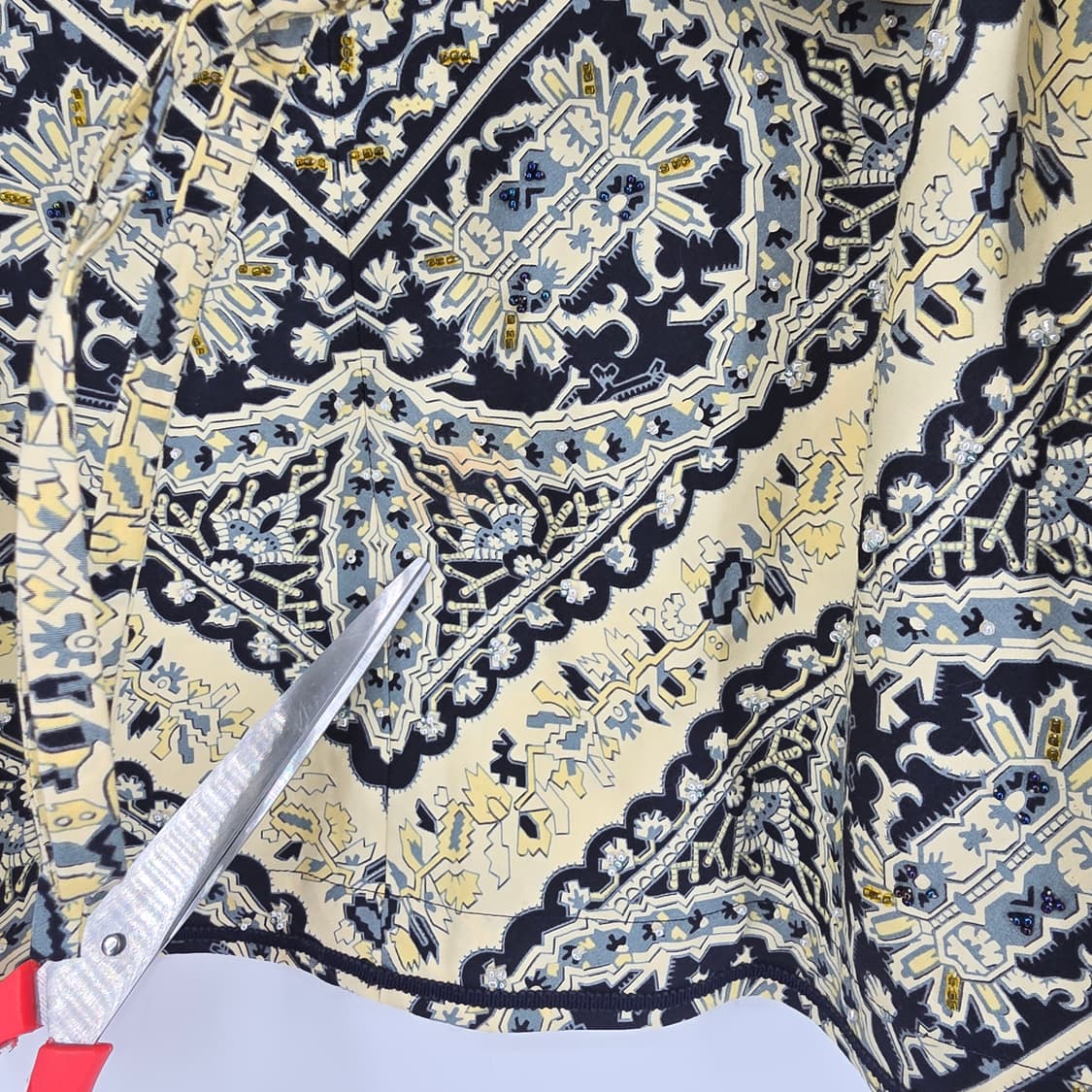 DKNY 패턴 비즈 자수 포인트 코튼 블라우스 상품이미지9