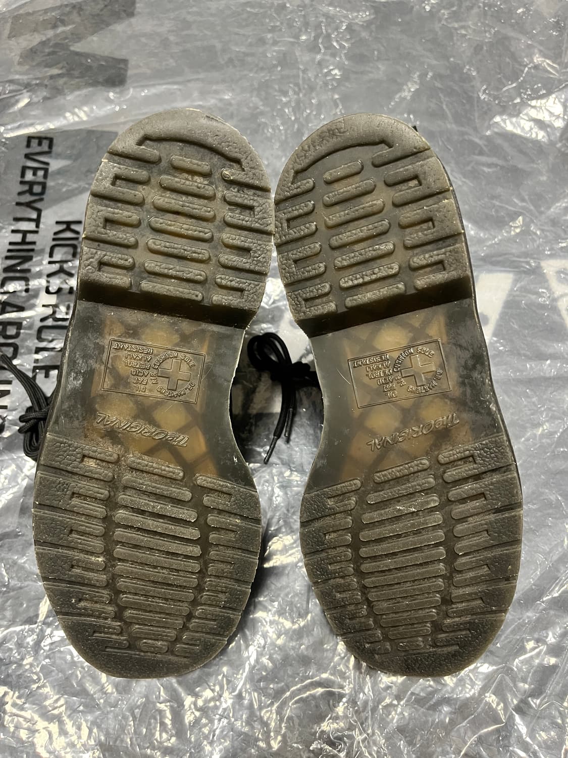 닥터마틴 베이프 콜라보 1460 파스칼 블랙 상품이미지6