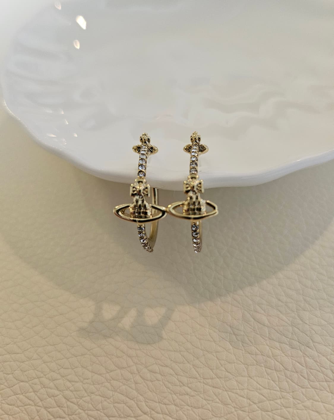 비비안웨스트우드 업사이클링 후프링 금장 귀걸이 상품이미지4