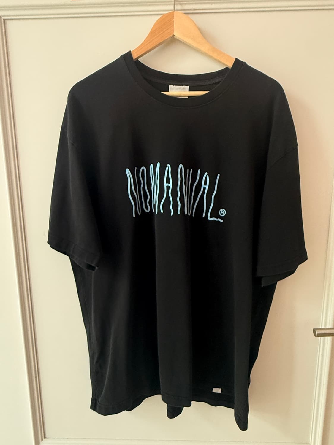 노매뉴얼(NOMANUAL) HAZE 로고 티셔츠 상품이미지1