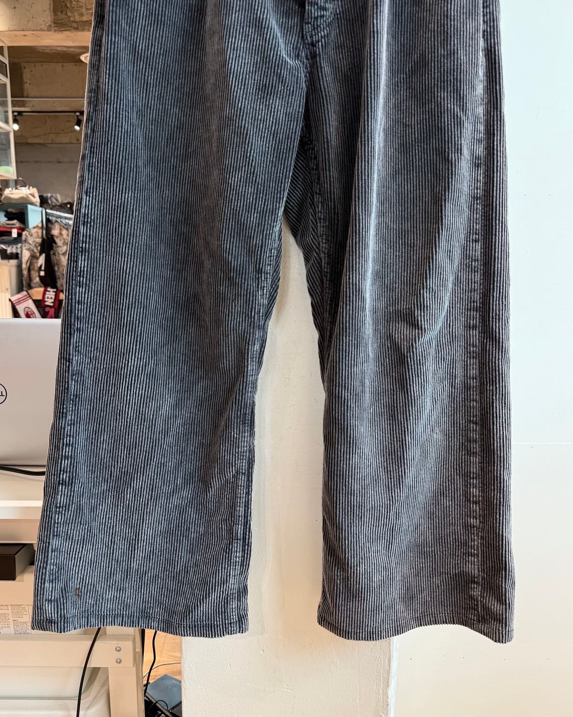 호프 그레이블랙 코듀로이 와이드 팬츠  상품이미지4