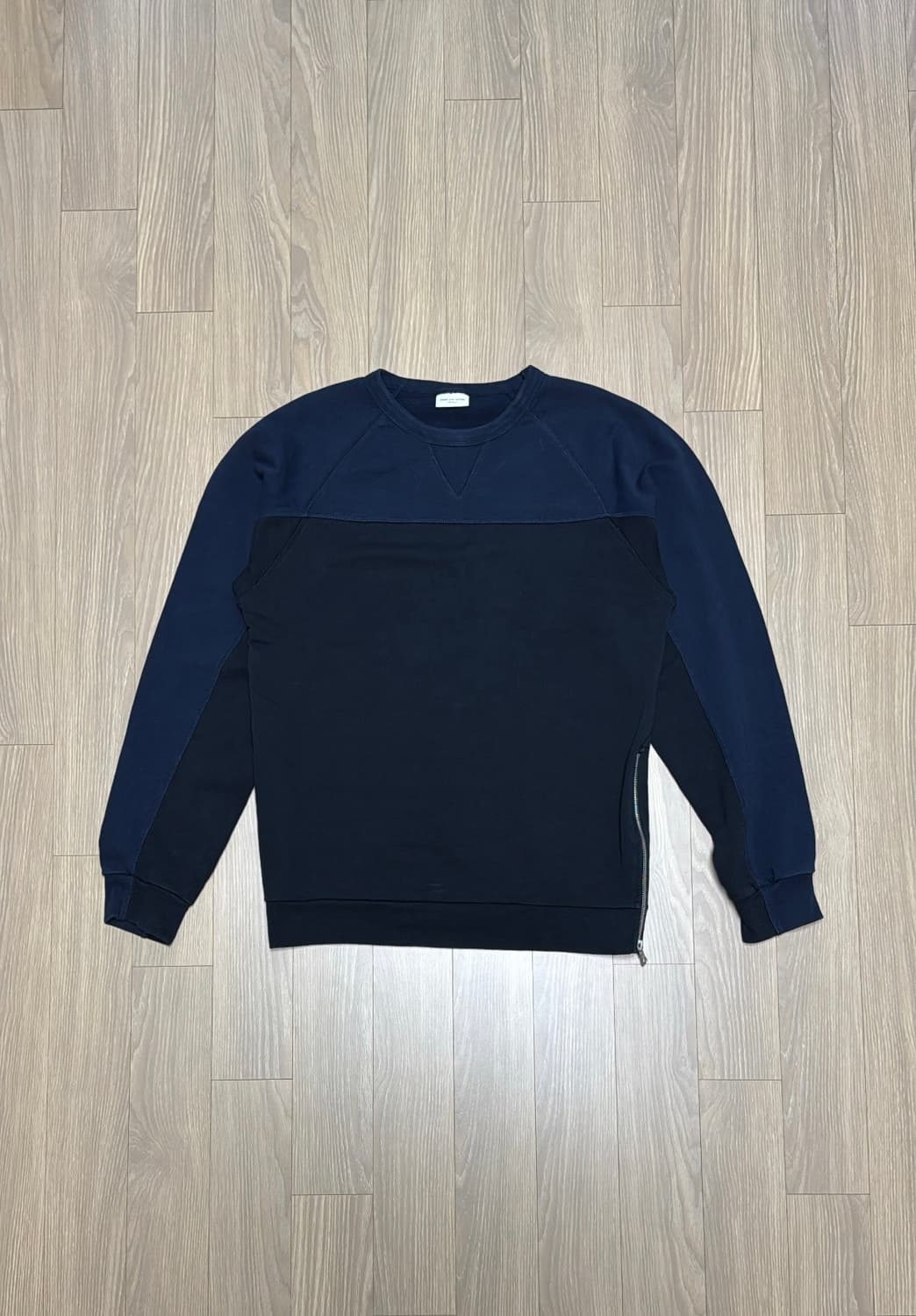 드리스반노튼 아카이브 스웻셔츠 상품이미지1