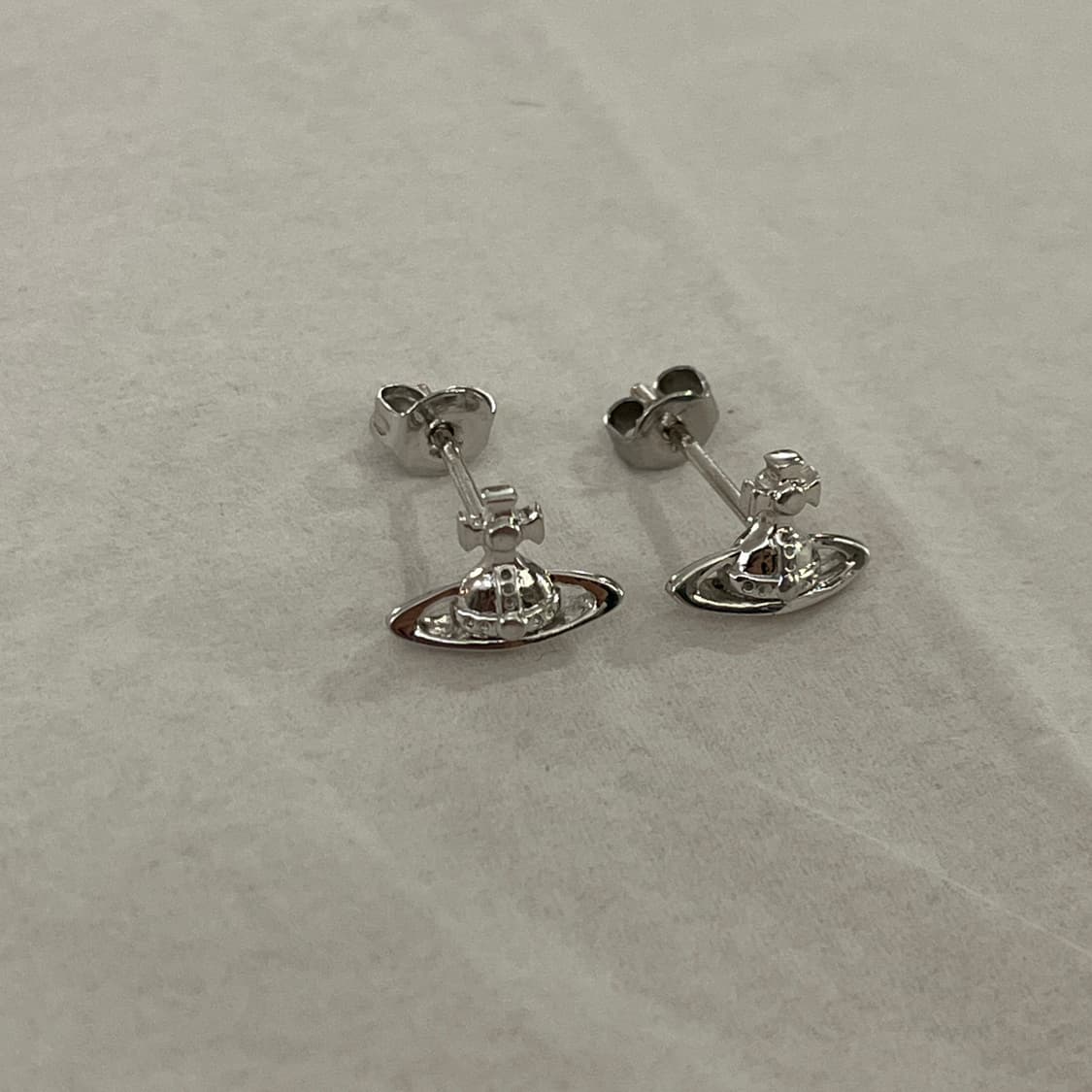 비비안웨스트우드 귀걸이 (실버) 상품이미지4