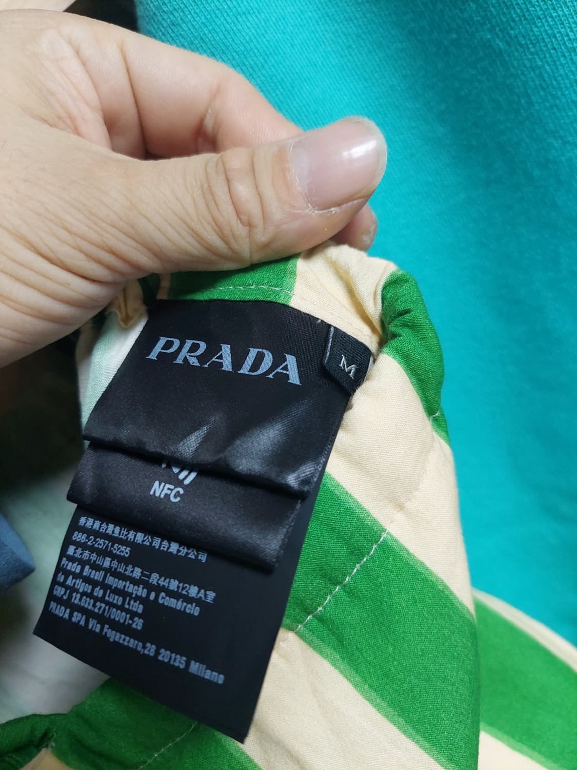 프라다 면 스트라이프 삼각로고 반바지 m 백화점판 상품이미지10