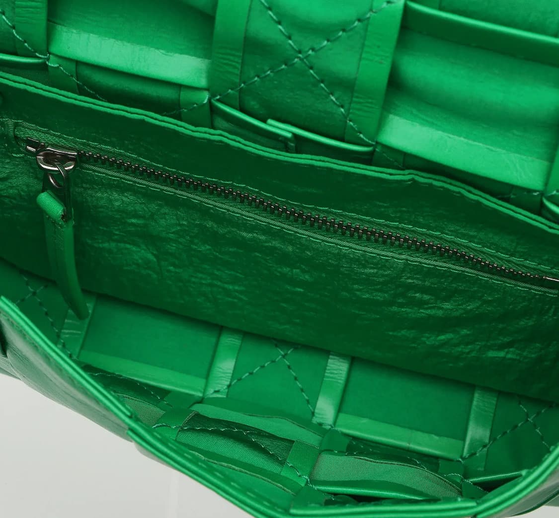 [S급] 보테가베네타 카세트 램스킨 스몰 패러킷 판매합니다!!! 상품이미지7