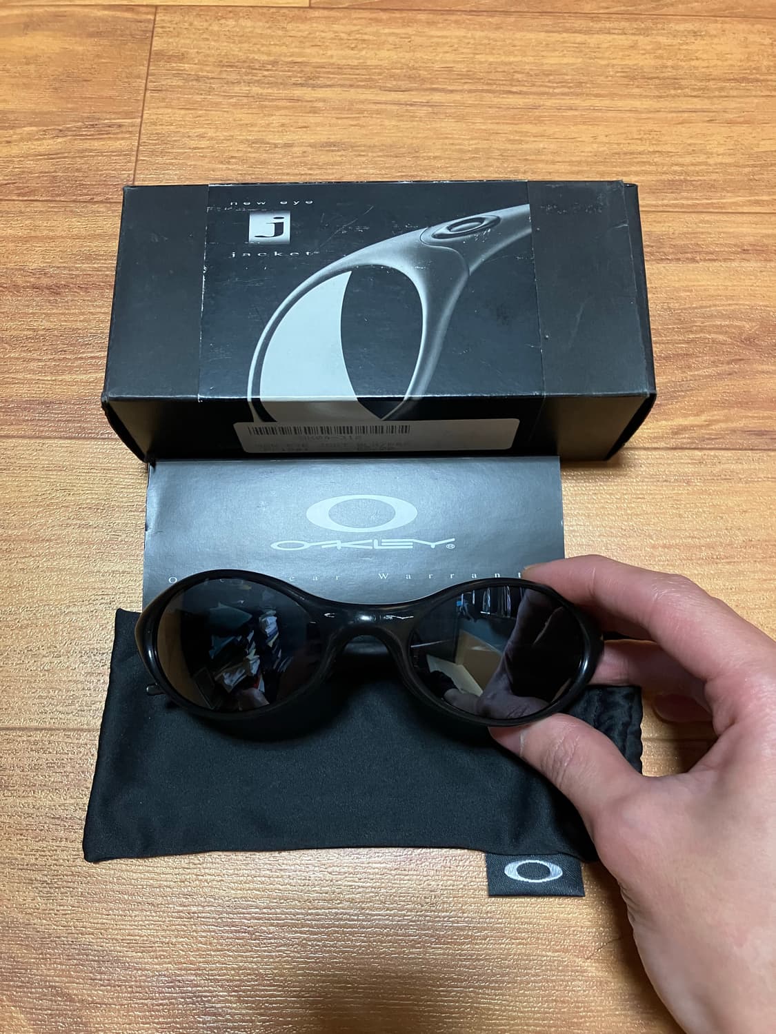 오클리 뉴 아이자켓 새렌즈 블랙 상품이미지1