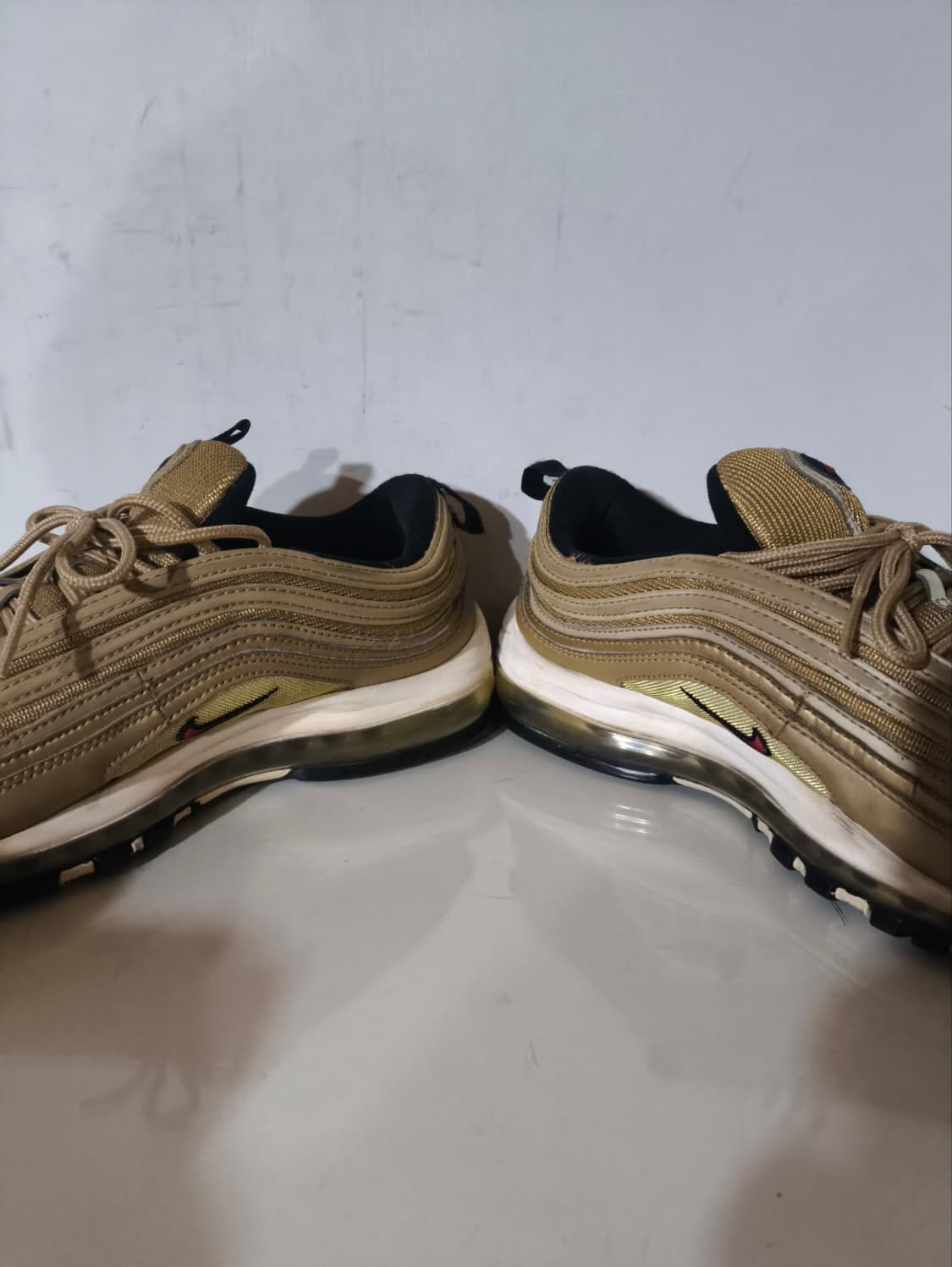 280mm 나이키 에어맥스97 골드 운동화 상품이미지7