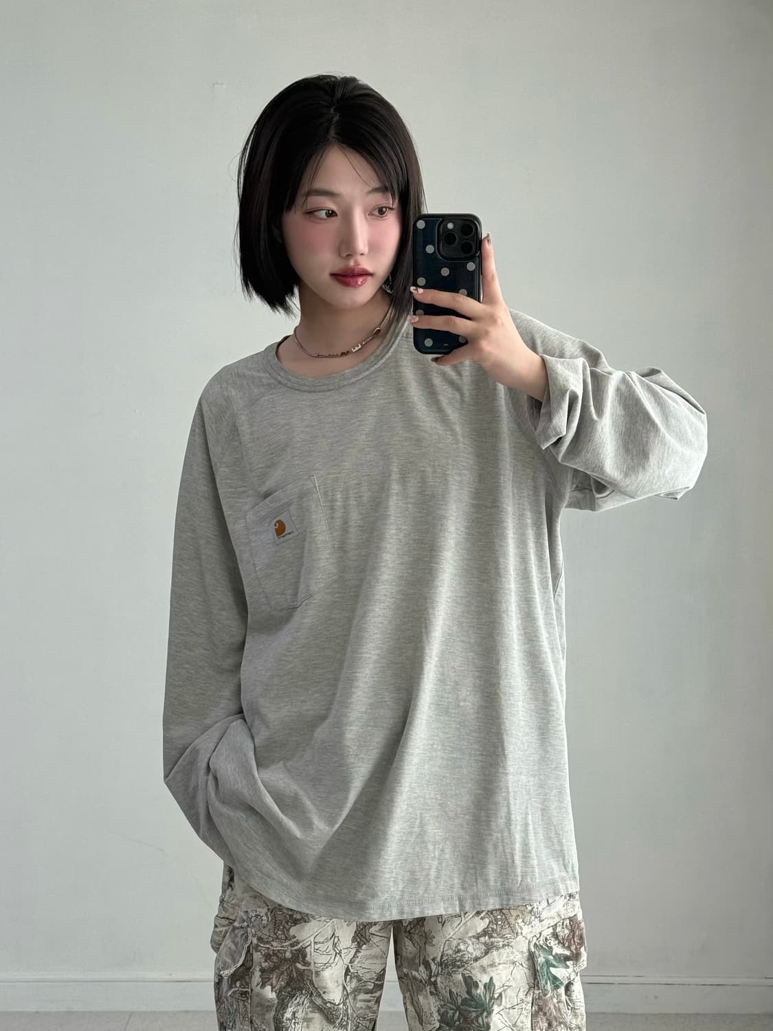 칼하트 그레이 롱슬리브 상품이미지2