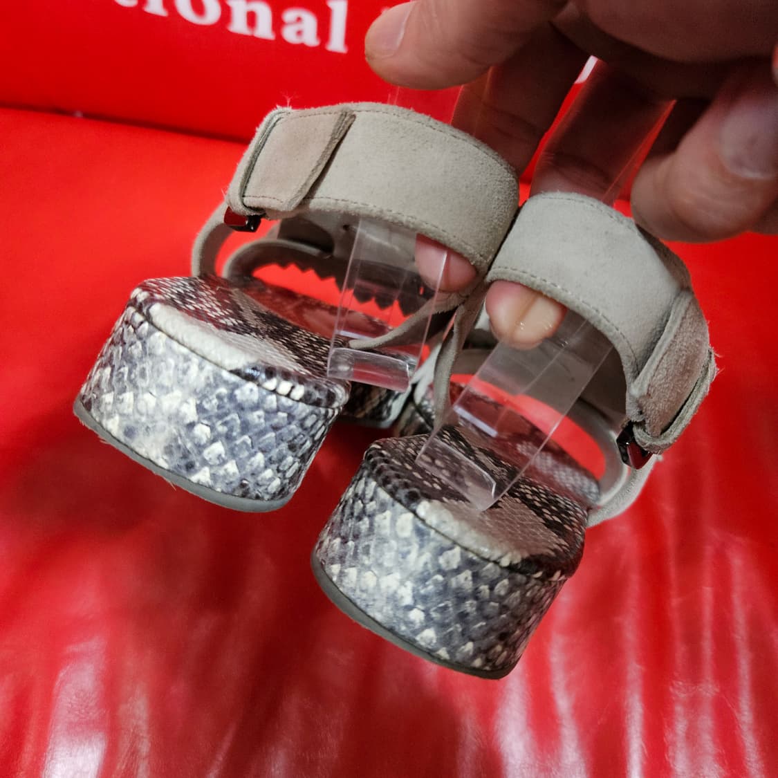 Kennel & Schmenger 파이톤 테슬 스웨이드 샌들 상품이미지5