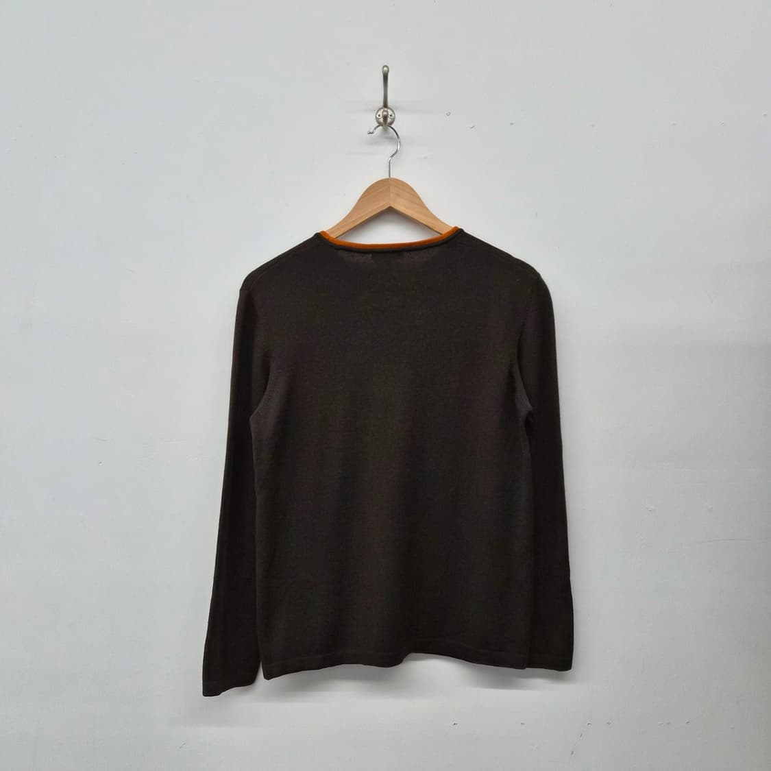 버버리 브라운 라운드넥 니트 여성 XS 상품이미지5