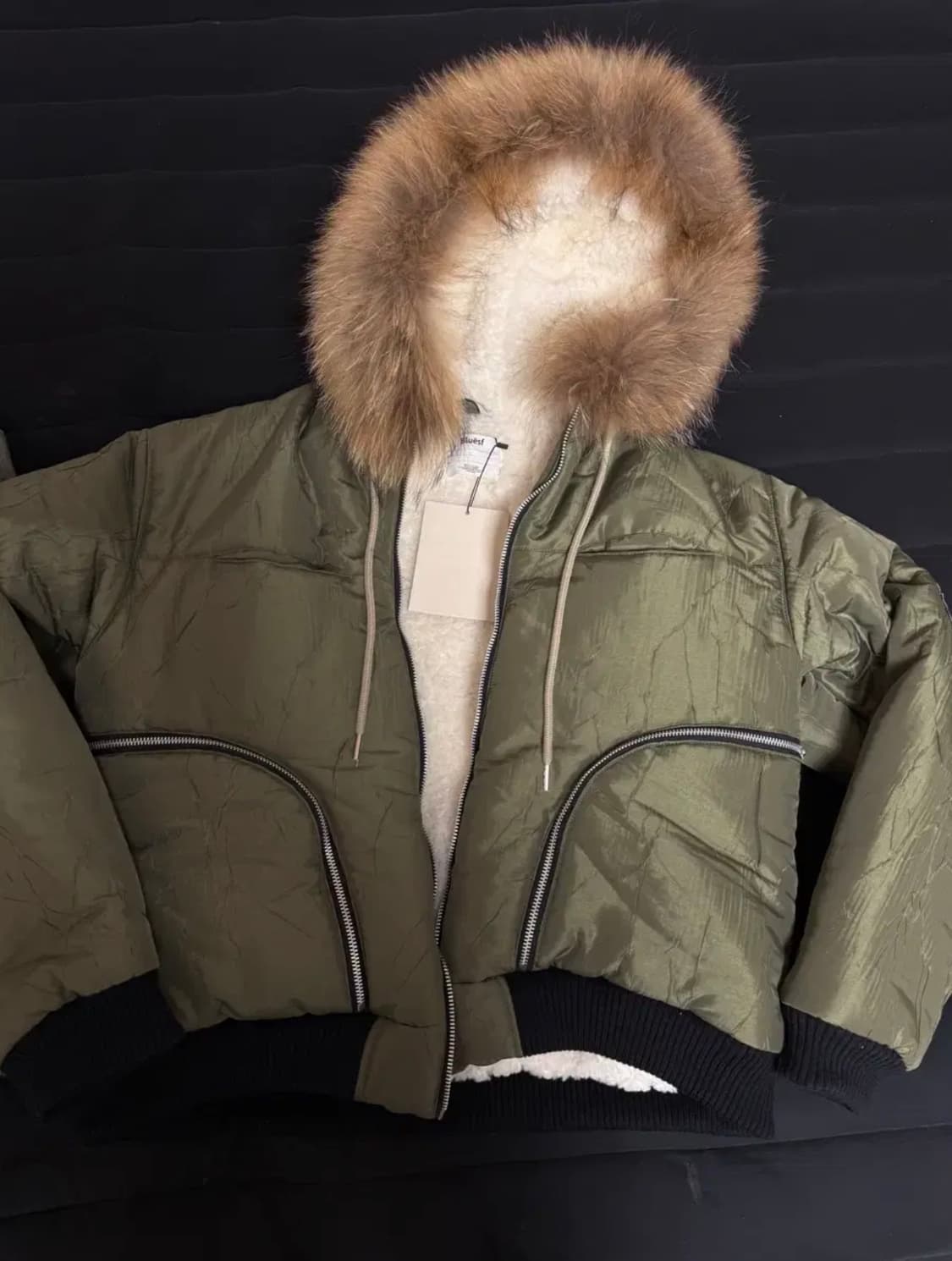 [새제품/50] 블루썬플라워 라쿤 트리밍 봄버 패딩 점퍼 상품이미지8