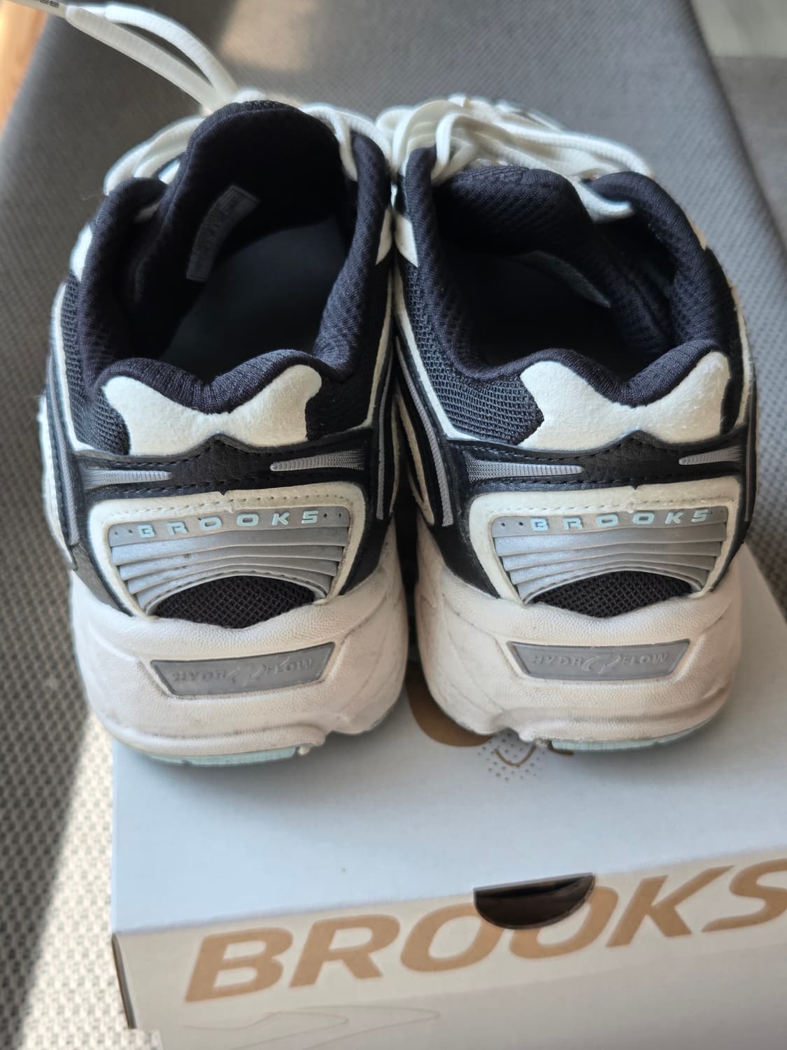 브룩스 러닝 아드레날린 GTS 4 운동화 상품이미지6