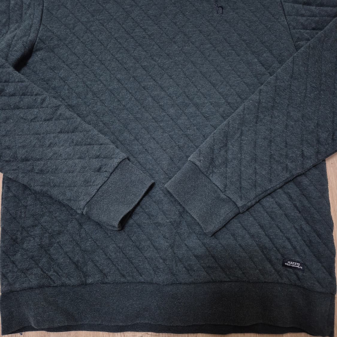 헤지스 누빔 맨투맨 L(100) 상품이미지3