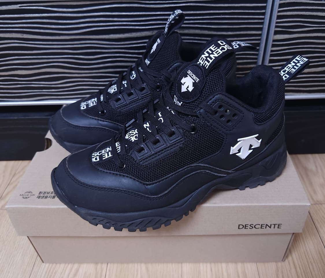 DESCENTE 데상트 터보 블랙라벨 스니커즈, 운동화 상품이미지1
