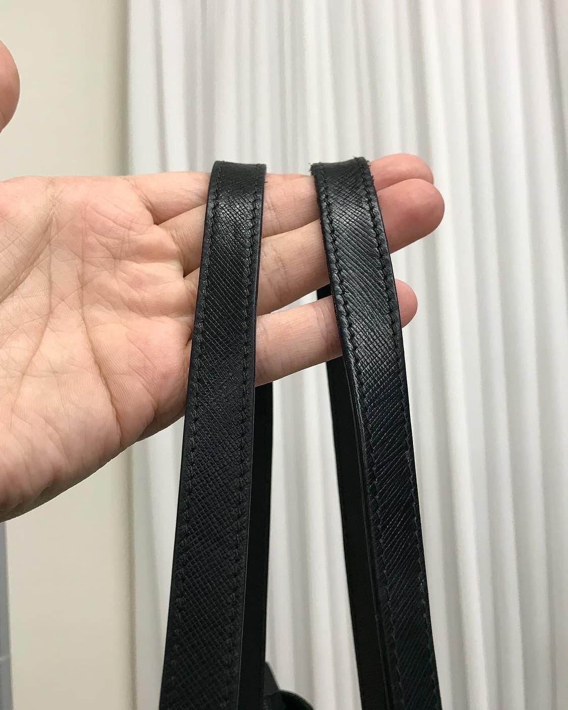 프라다 삼각로고 포코노 쇼퍼백 상품이미지7