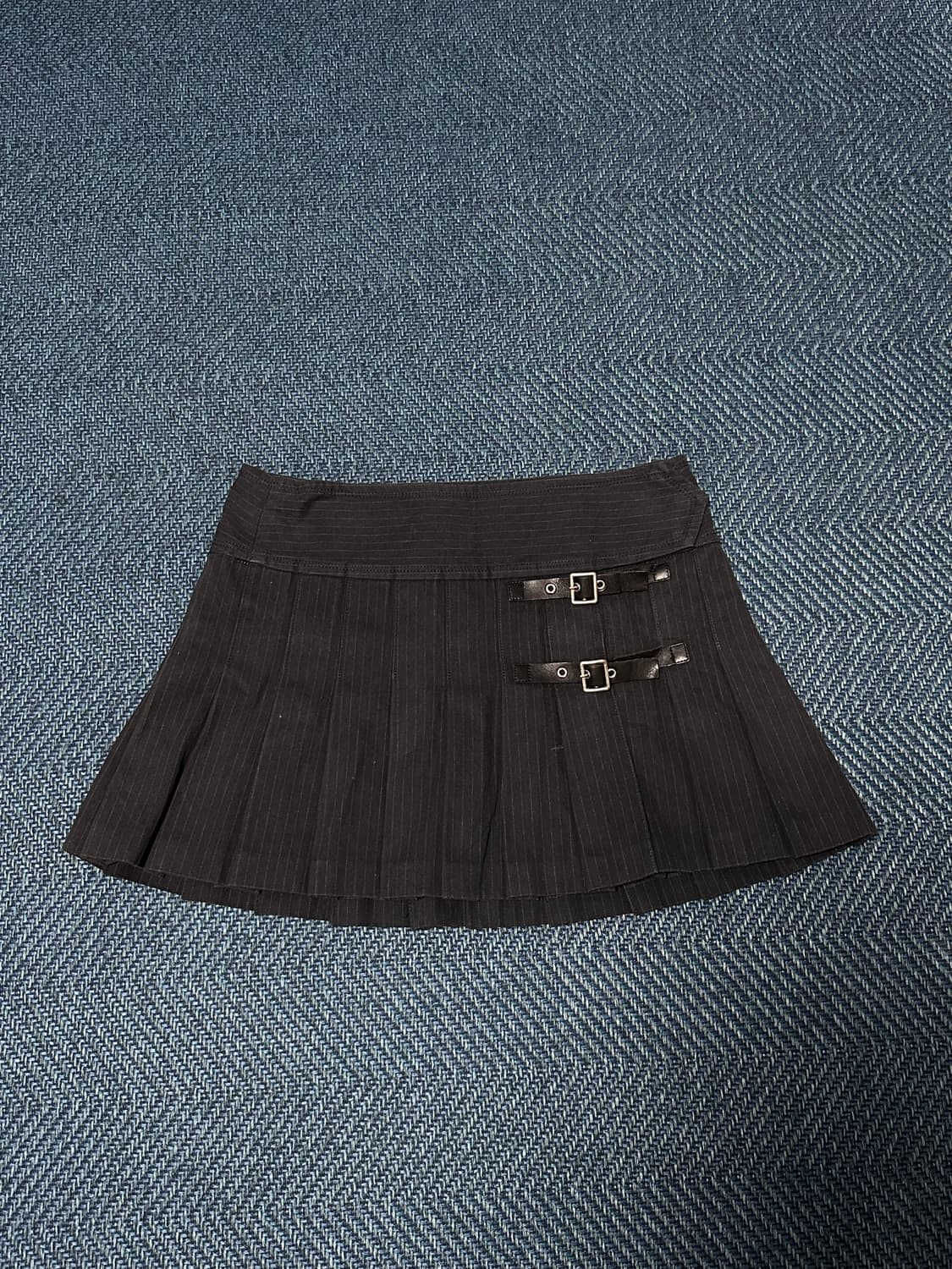 (36 size) 버버리 런던 블루라벨 핀스트라이프 랩 스커트 상품이미지1