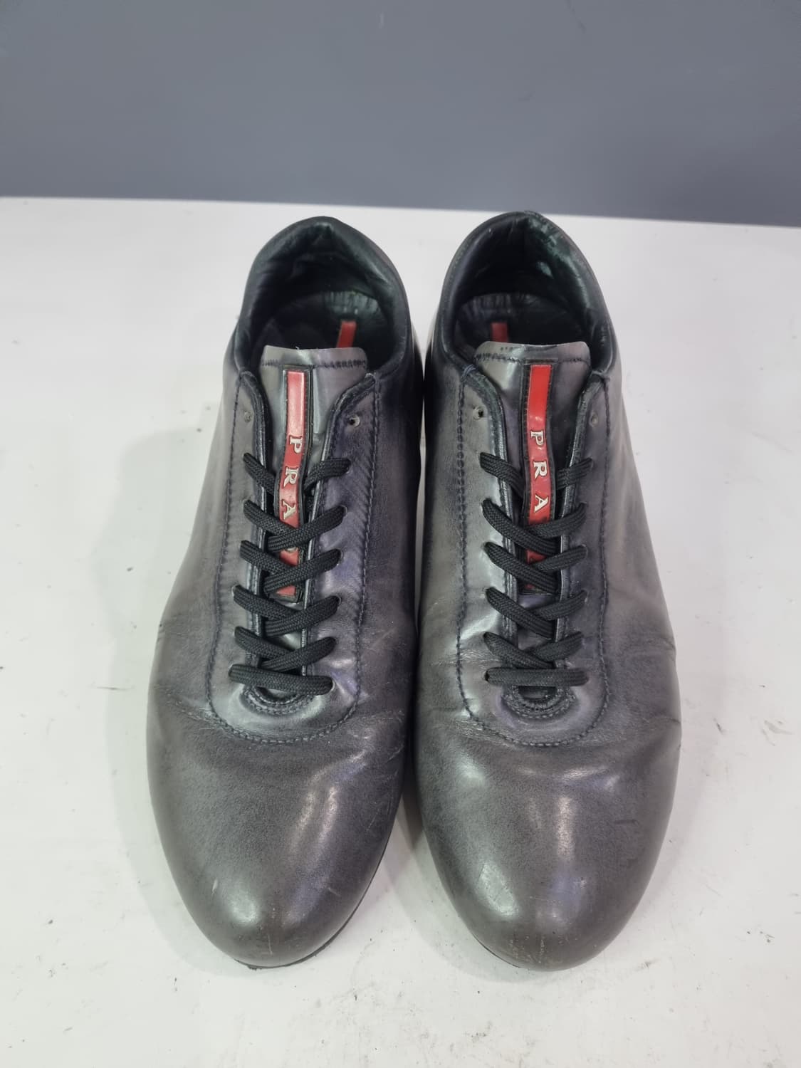 프라다 6 실버 빈티지 스니커즈 상품이미지3