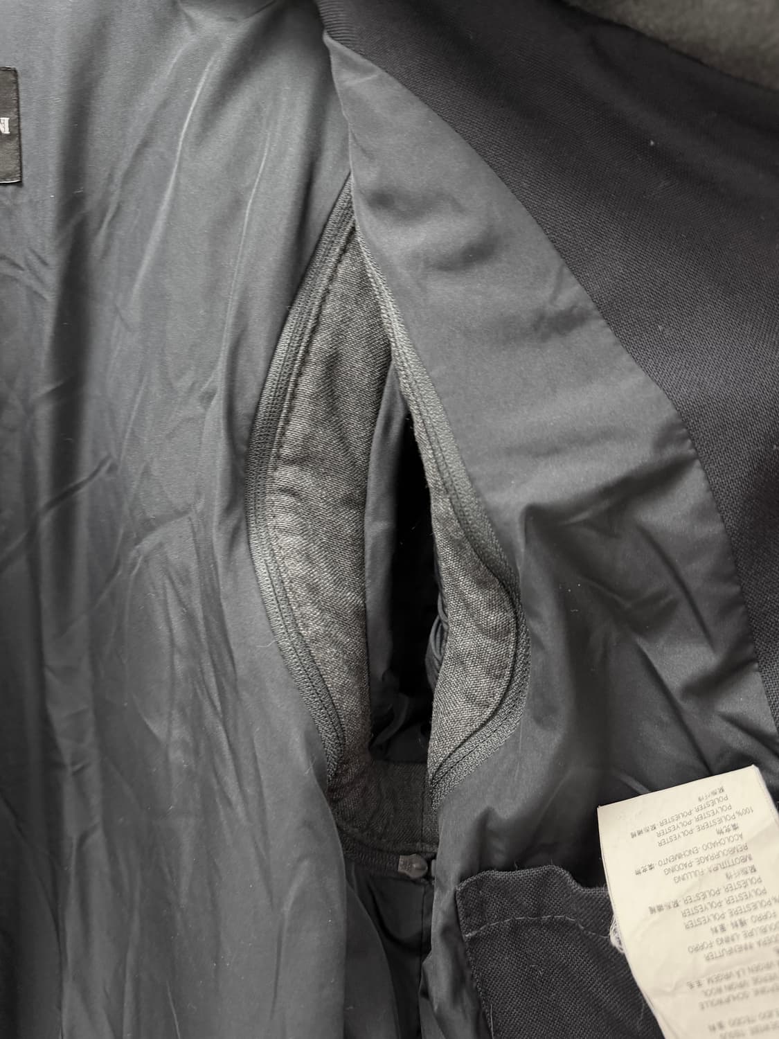 아르마니 디테쳐블 패디드 하이넥 자켓 상품이미지5