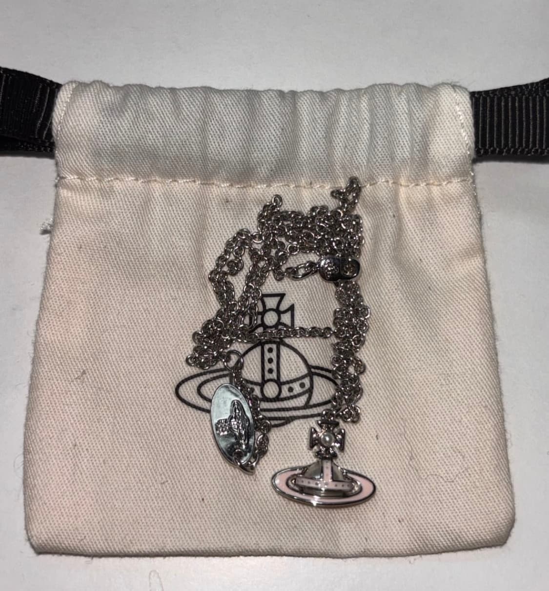 비비안웨스트우드 연핑크 목걸이 상품이미지1