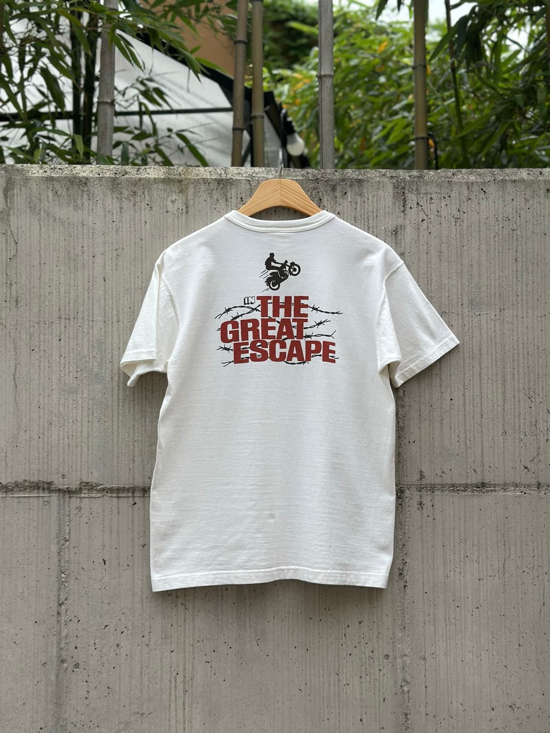 [M] 토이즈 맥코이 The Great Escape 그래픽 반팔 티셔츠 상품이미지3