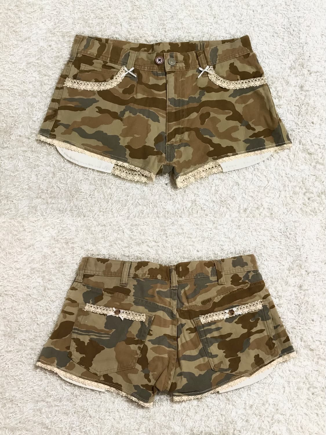 Low rise camo Lace-Trimmed Shorts 상품이미지2