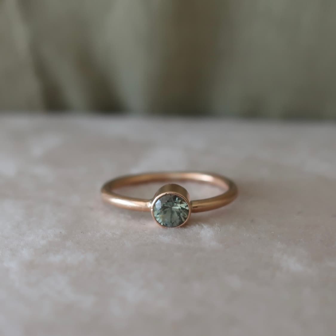 14k 그린사파이어 옐로우골드 반지 상품이미지3