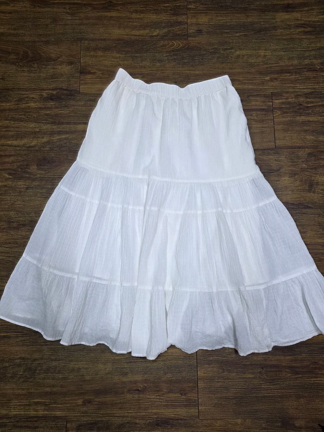 유니클로x  JW앤더슨  화이트 미디 스커트 상품이미지1