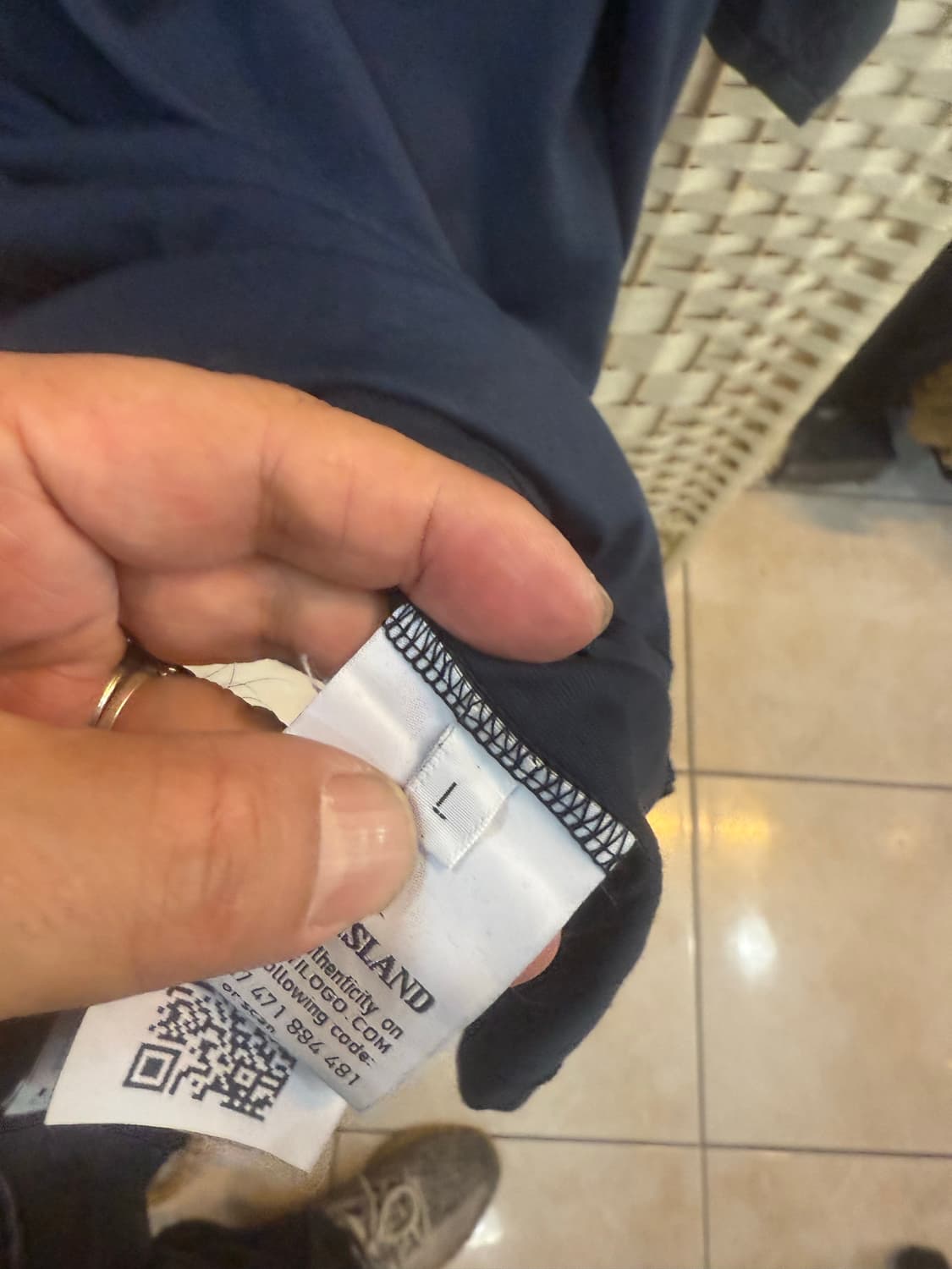 100 정품 스톤아일랜드 반팔 팝니다 상품이미지4