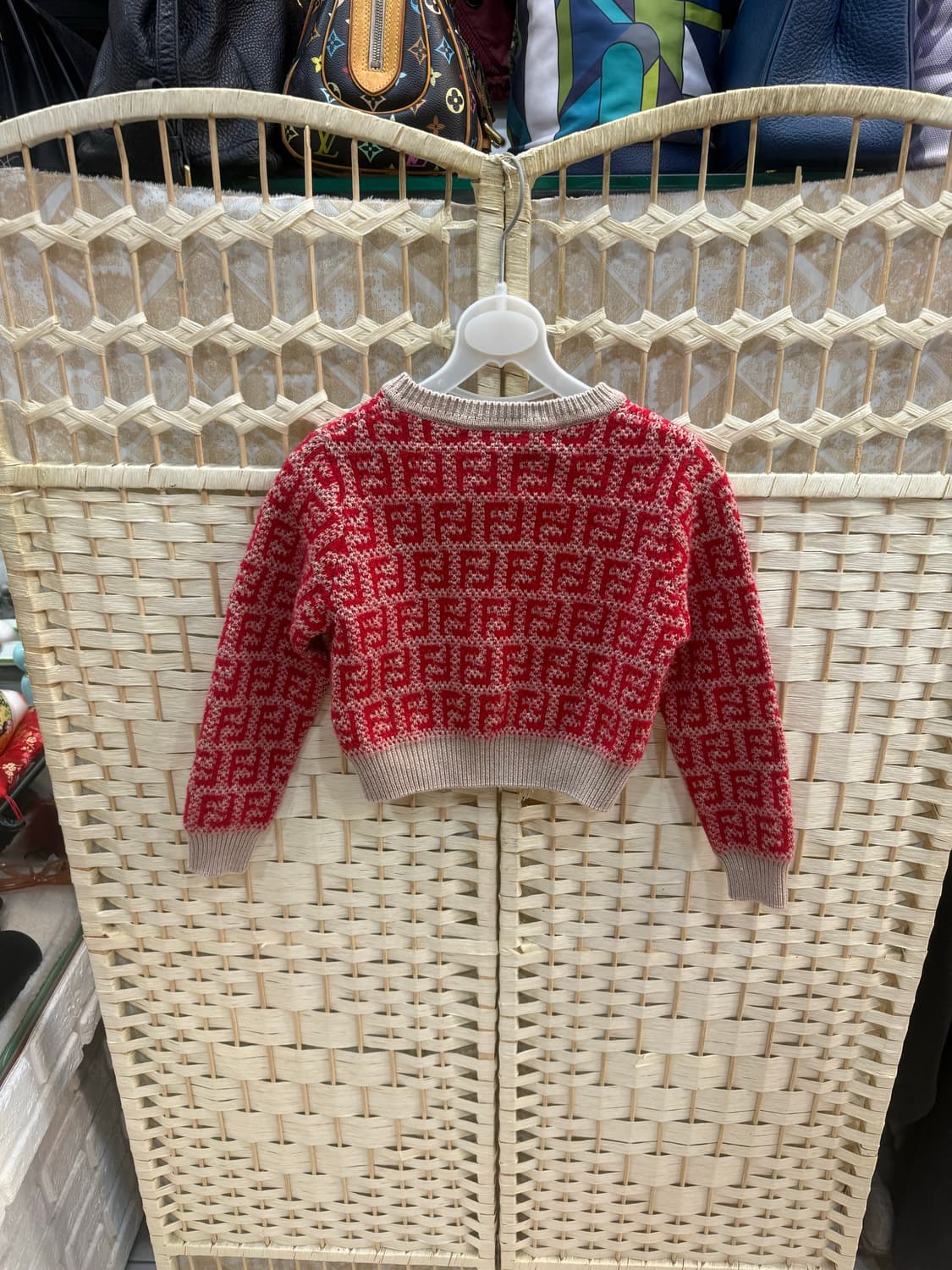 6y 정품 펜디 캐시혼방 가디건 팝니다 상품이미지5