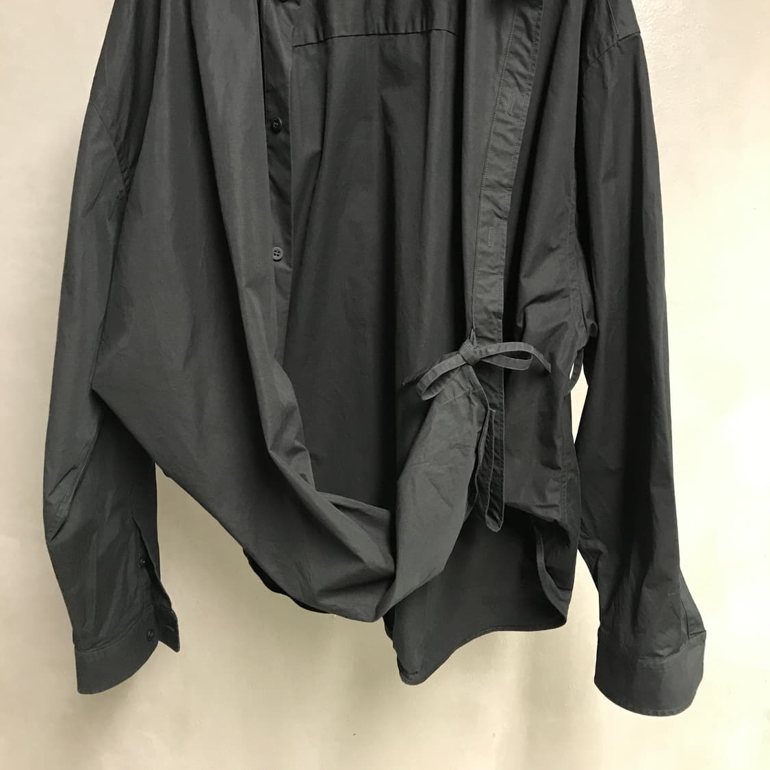 발렌시아가 블랙 셔츠 34 상품이미지3