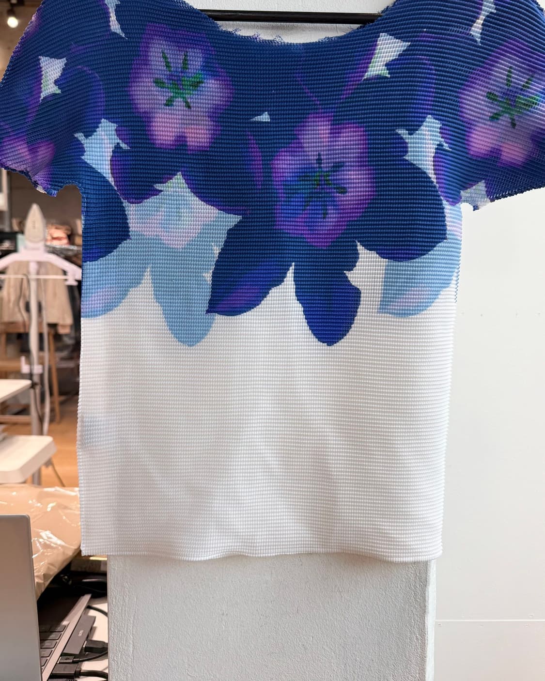 이세이미야케 미 블루 화이트 플로랄 하프티 상품이미지6