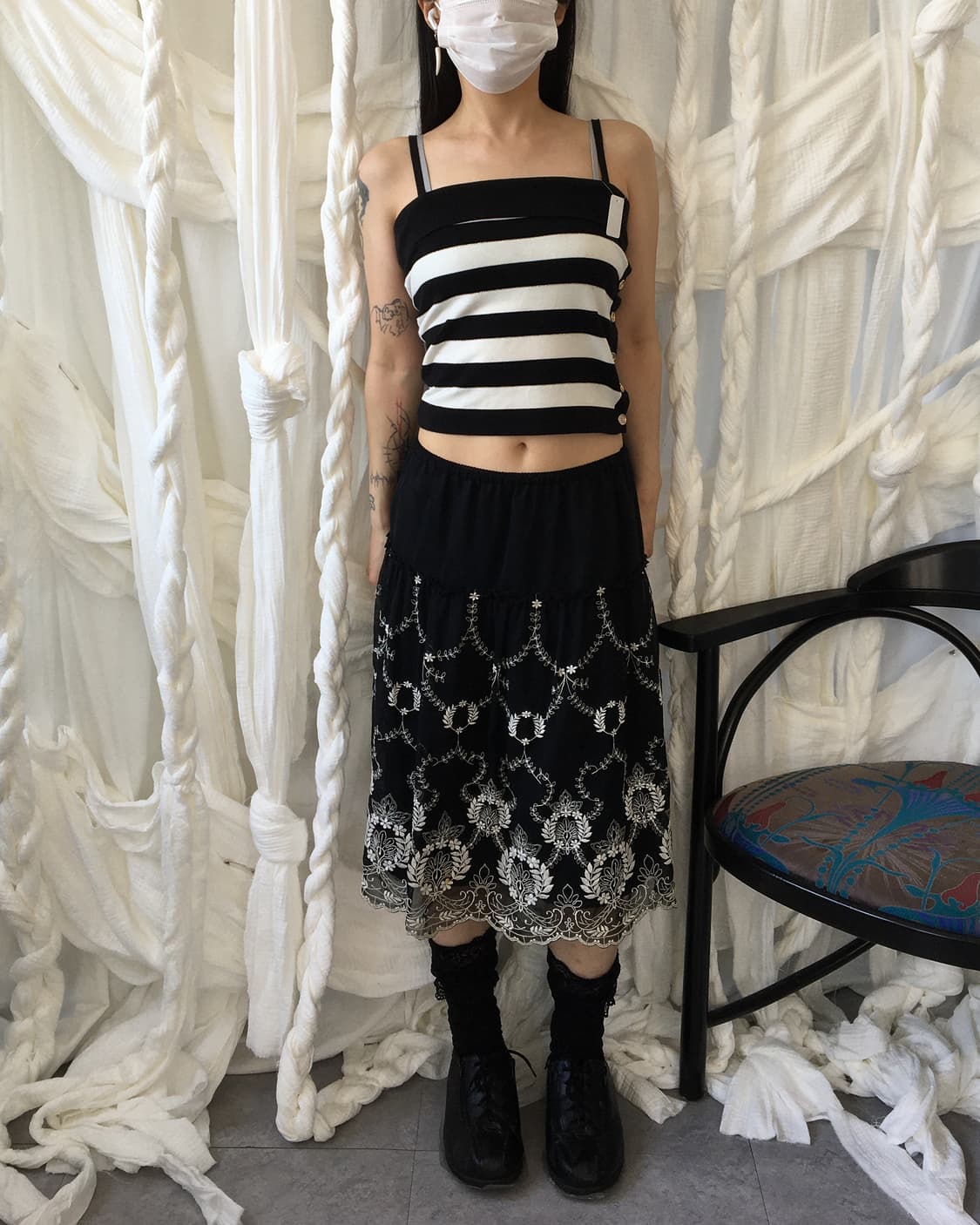 Ornament pattern needle work midi skirt 상품이미지4