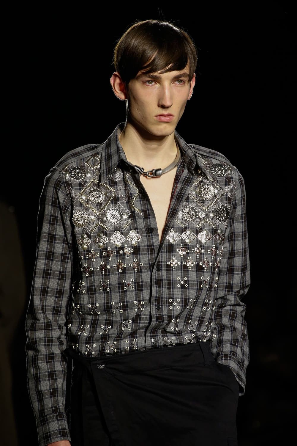 드리스 반 노튼 2015FW 런웨이 스터드 밀리터리 셔츠 상품이미지2