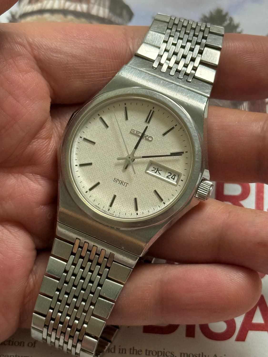 Seiko 세이코 쿼츠 SPRIT 헤링 본조 직물패턴 다이얼 Day-Da 상품이미지3