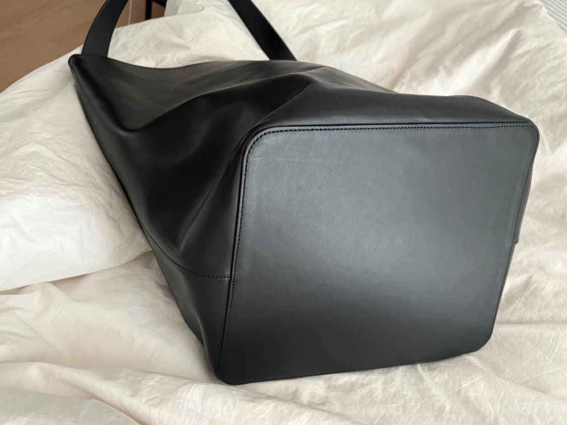 오라리 25ss 레더 빅 숄더 백 aeta 상품이미지5