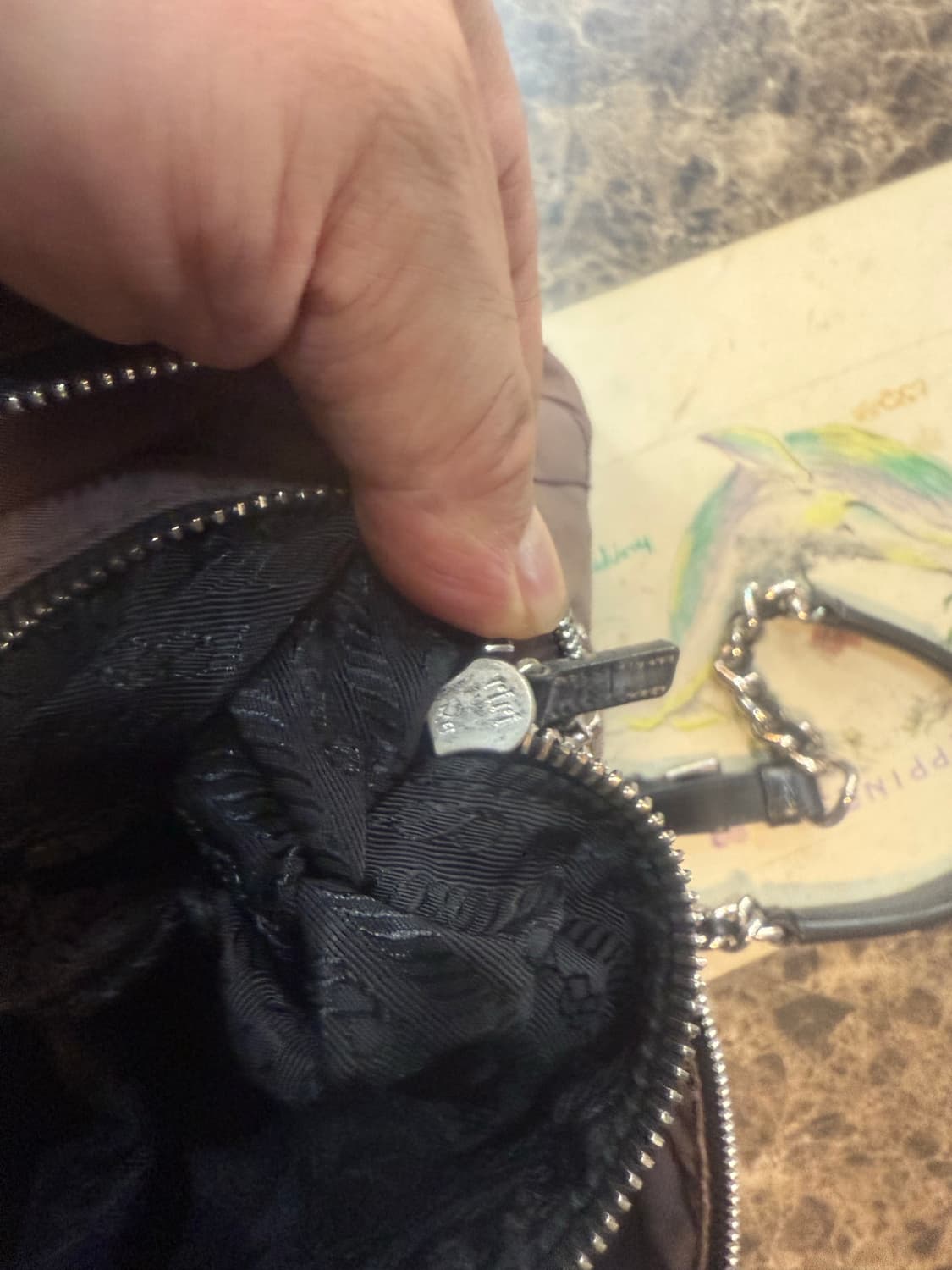 정품 프라다 퀄팅 체인 숄더백 팝니다 상품이미지9